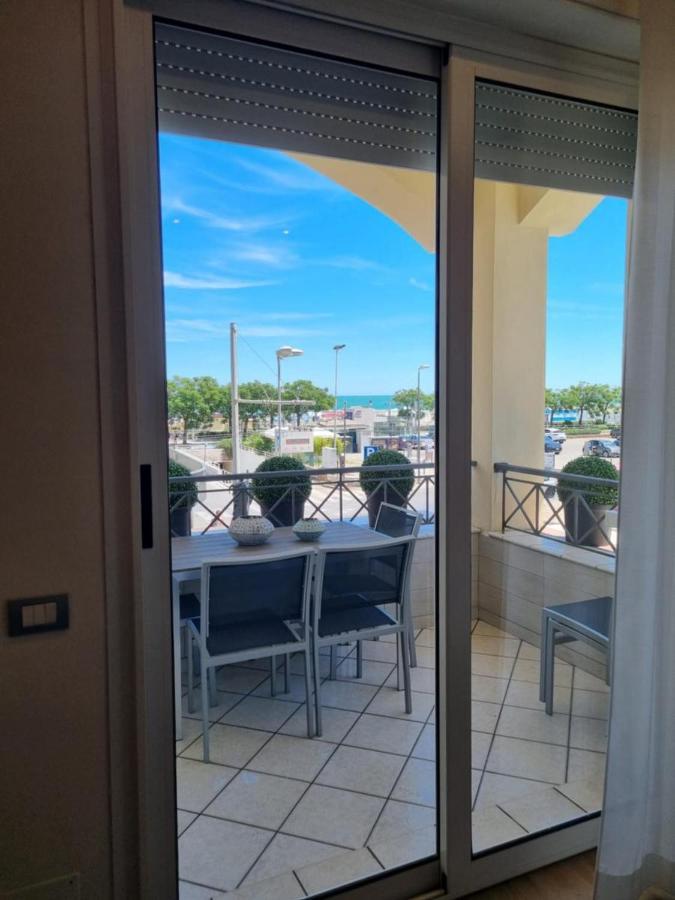 Bmp Apartment Atmosphere 2 Centrale, Vista Mare, Parcheggio Riccione Dış mekan fotoğraf