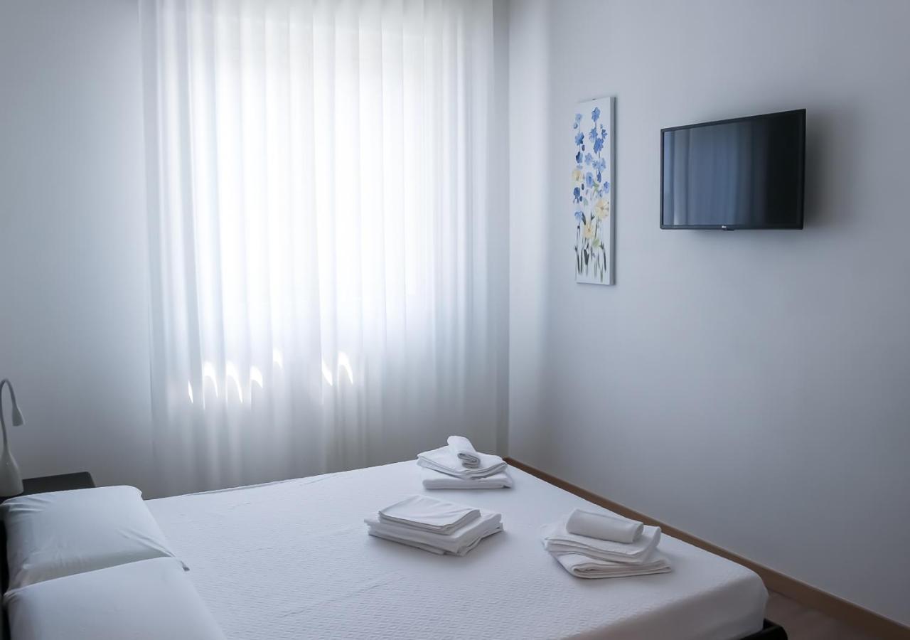 Bmp Apartment Atmosphere 2 Centrale, Vista Mare, Parcheggio Riccione Dış mekan fotoğraf